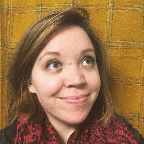 Meet your Posher, Emily - Picture 1 of 1